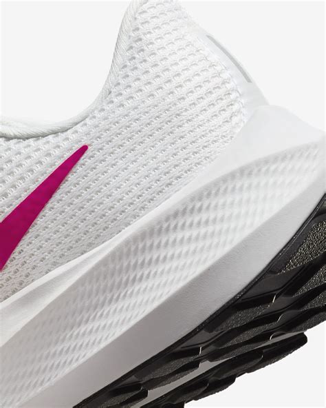 nike pegasus 40 dames zwart|Nike Pegasus 40 Women's Road Running Shoes. Nike NL.